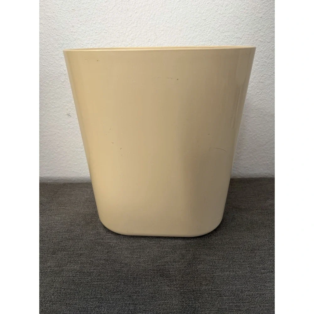Rubbermaid Wastebasket Almond Oval Swirl Contour Plastic Trash Can Vtg 80s